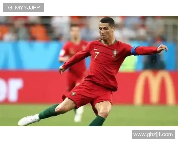 杨梅足球明星的身份揭秘及其在足球界的影响力分析